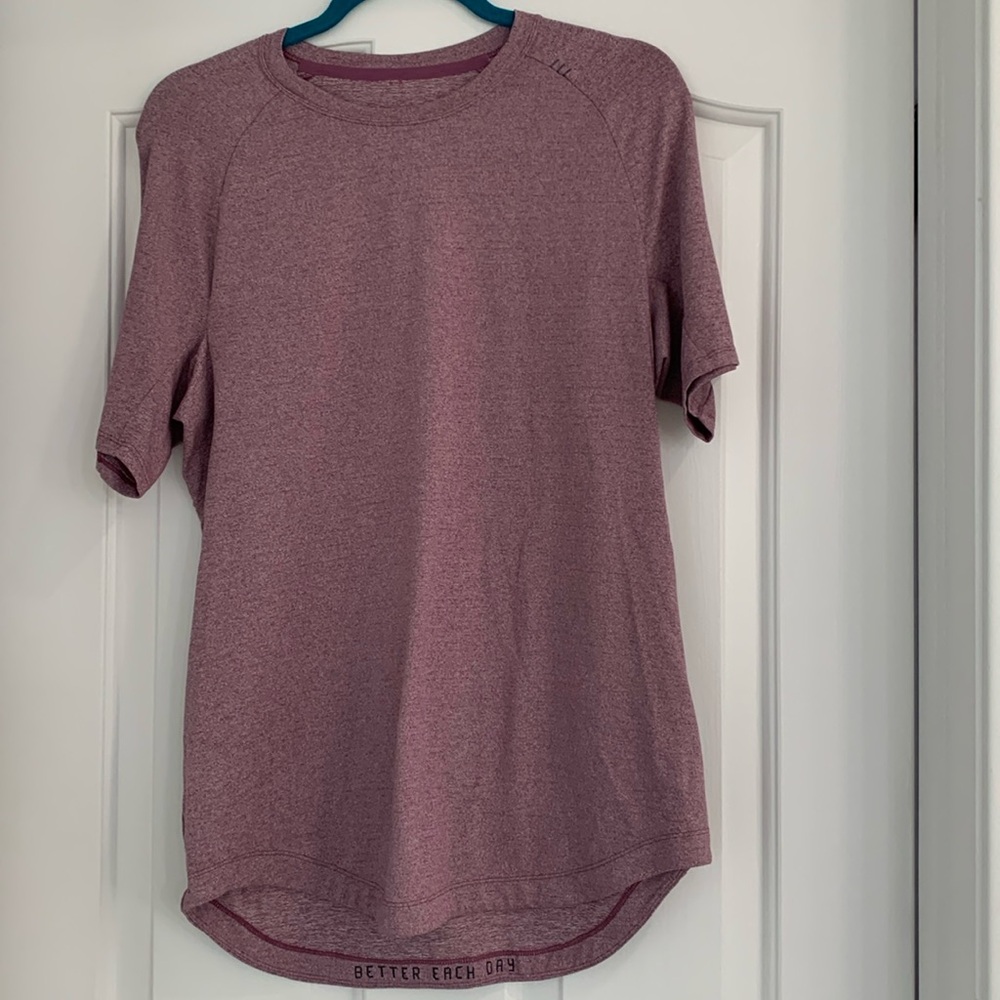 Men’s lululemon short sleeve workout shirt in salmon/purple color, size medium
